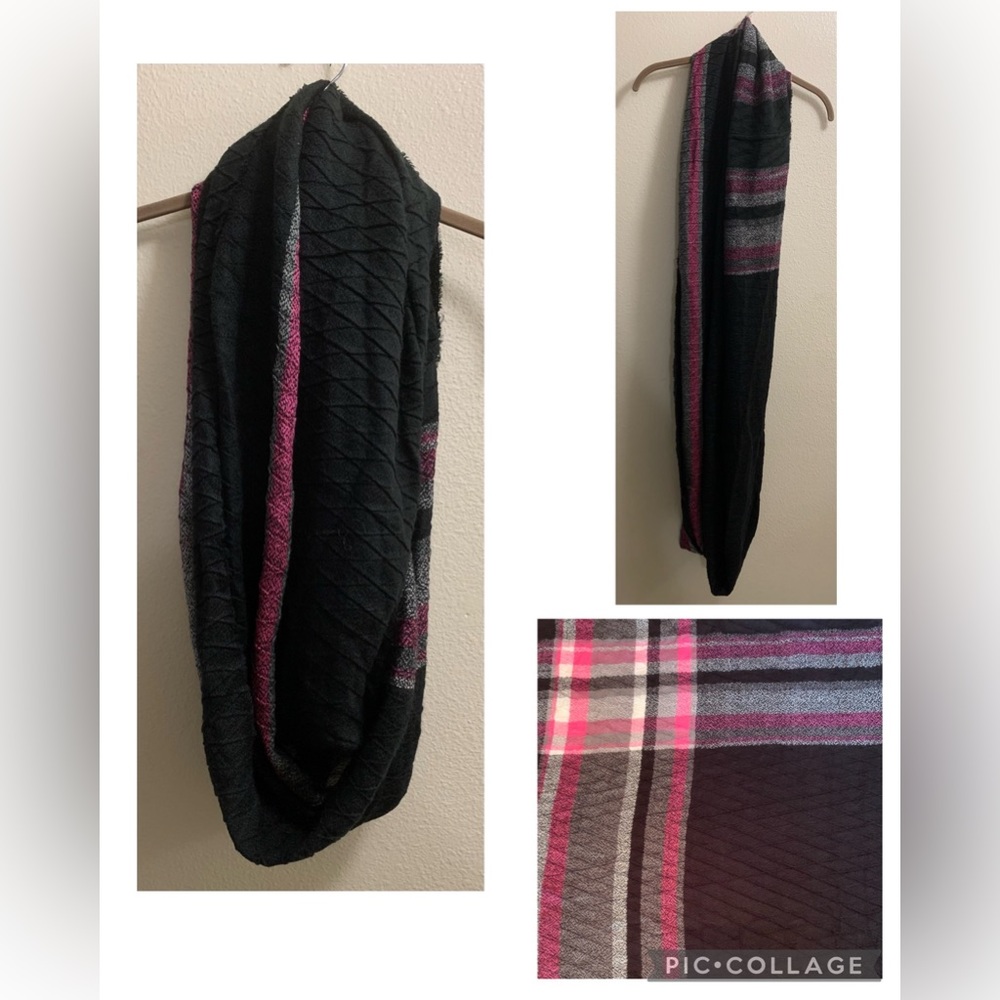 Geometric Plaid Textured Infinity Scarf Pink Black Gray White Diamond V-Day